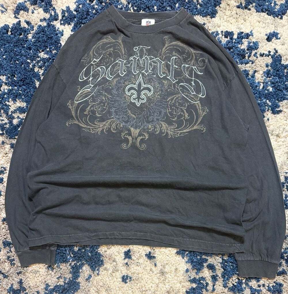 Vintage New Orleans Saints NFL Team Apparel Long Sleeve Graphic T-Shirt Black